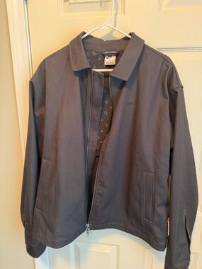 Nike Men’s Dark Gray Lightweight Zip-Front Jacket